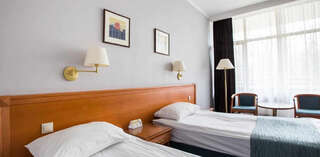 Отель Arthurs Spa Hotel By Mercure Ларево Стандартный двухместный номер с 2 отдельными кроватями-4